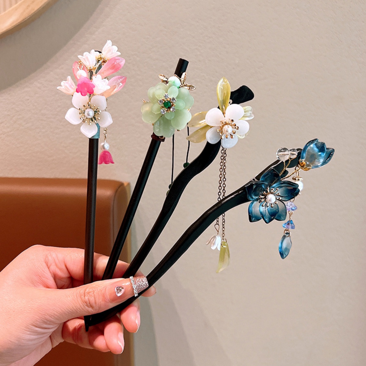 Jepit Rambut Kayu Rumbai Bunga - Supply Florist ulasan dan harga