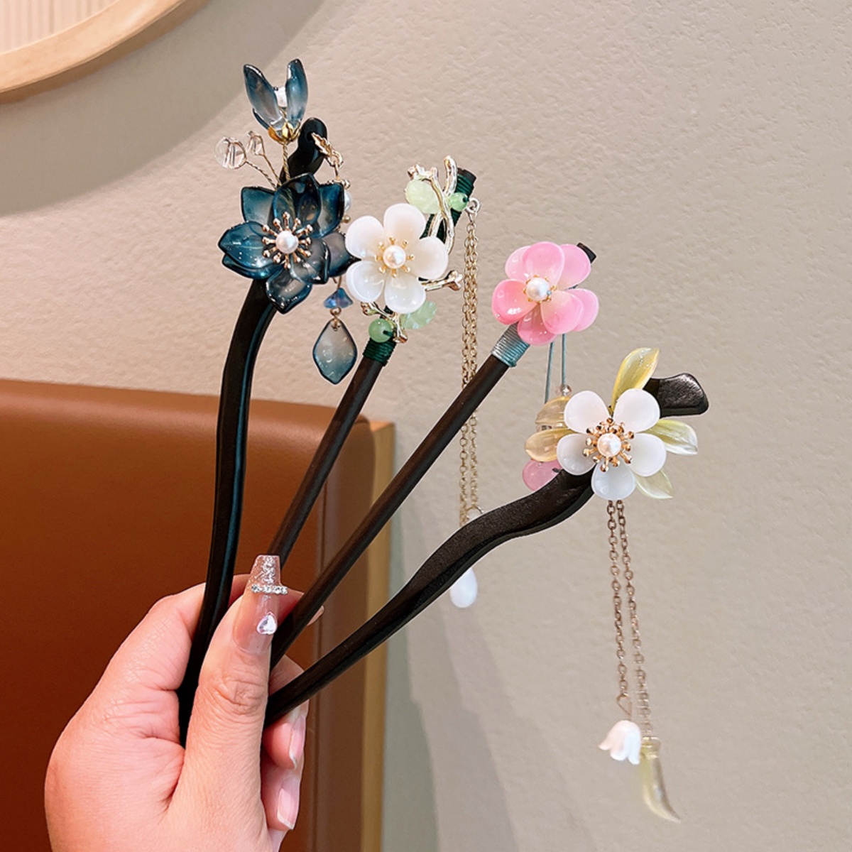 Jepit Rambut Kayu Rumbai Bunga - Supply Florist ulasan dan harga