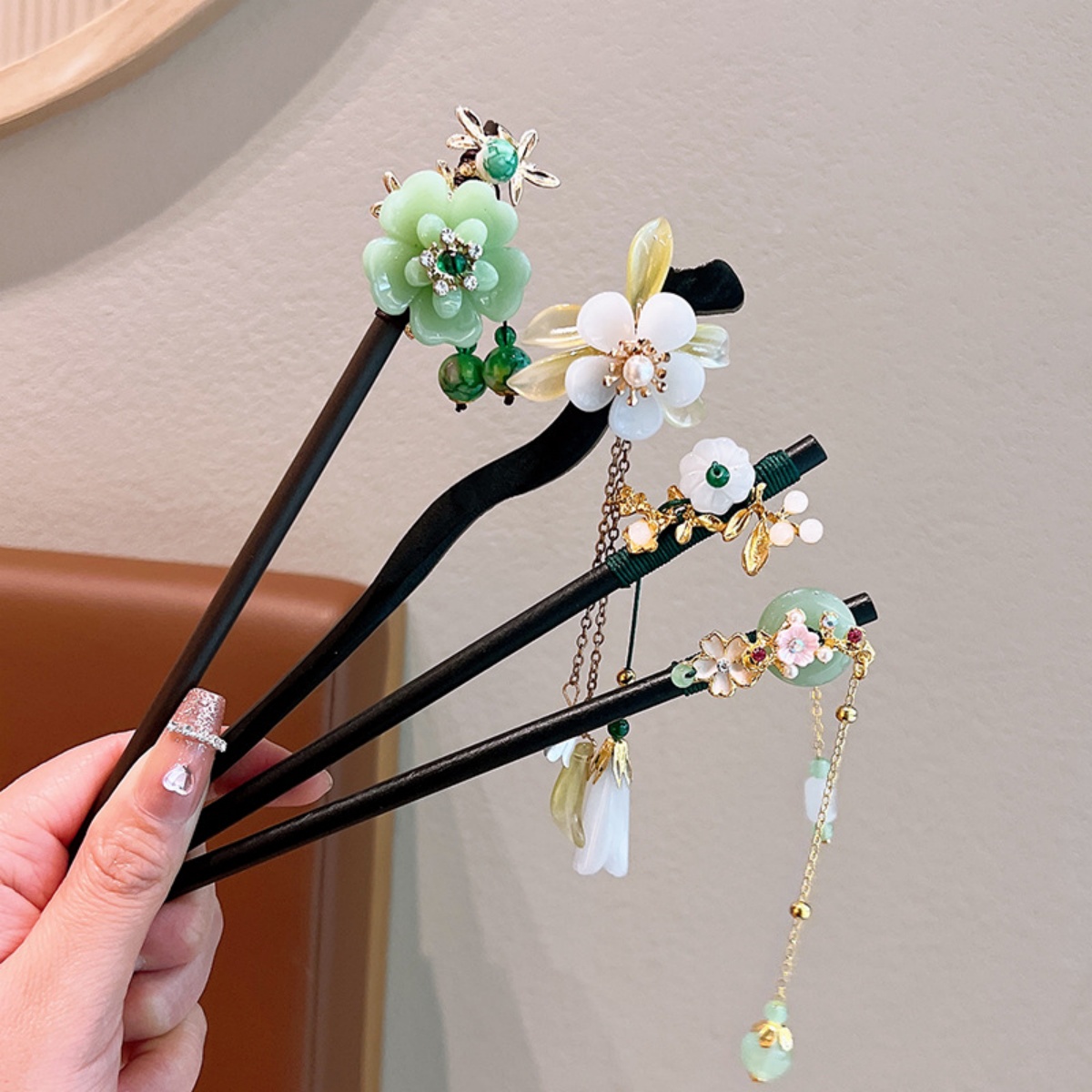 Jepit Rambut Kayu Rumbai Bunga - Supply Florist ulasan dan harga